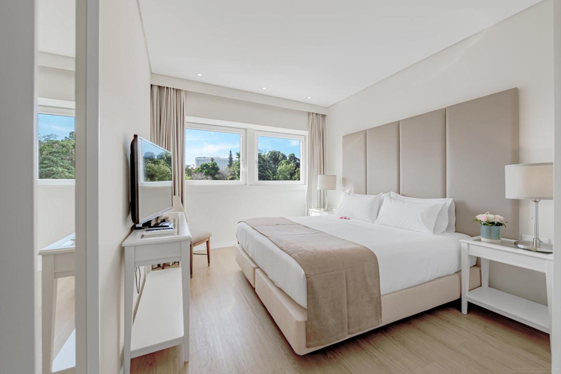 Park & Hotel 3*